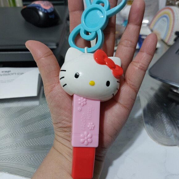 Hello Kitty Clip On Lipstick Accessory Bag Charm Keyring Charm - Picture 1 of 7